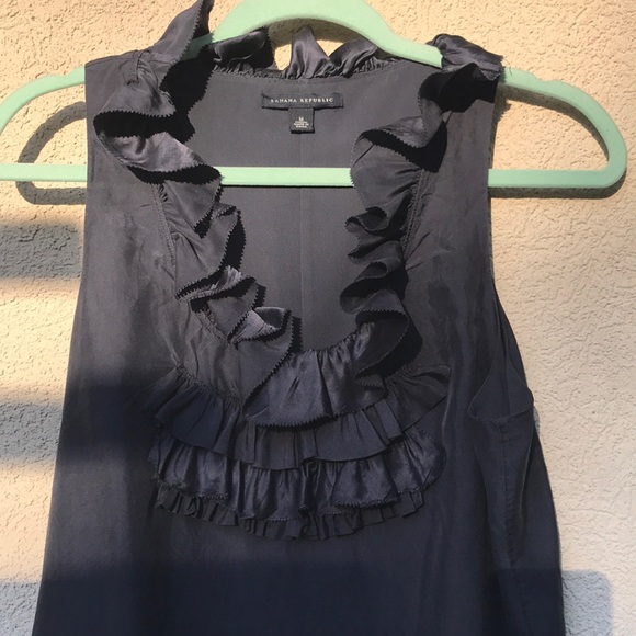Banana Republic Tops - Banana republic sleeveless blouse